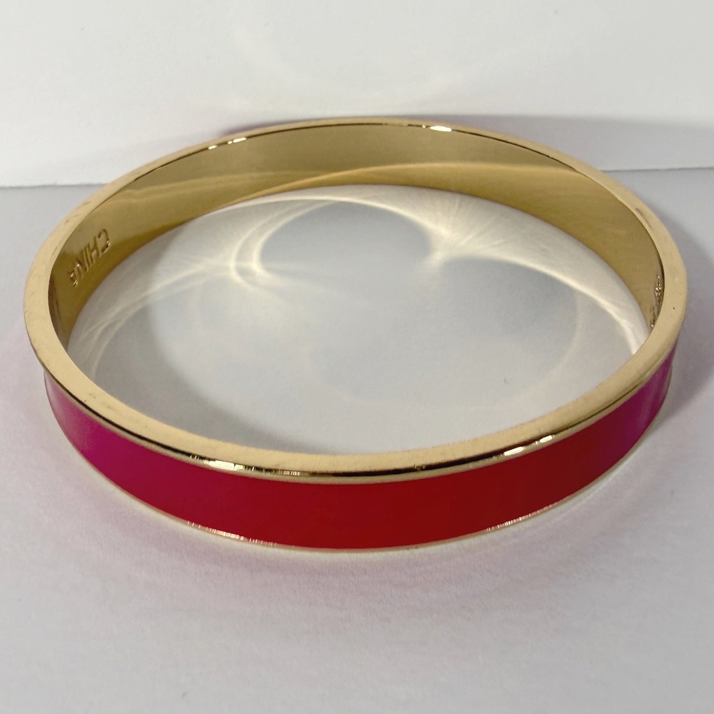 C. Wonder Bangle Bracelet Women's Pink Gold Tone Enamel Preppy‎ Chic Jewelry